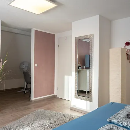 Сasa de vacaciones Modern House With Pool - 3 Bedrooms 2 Bathrooms
