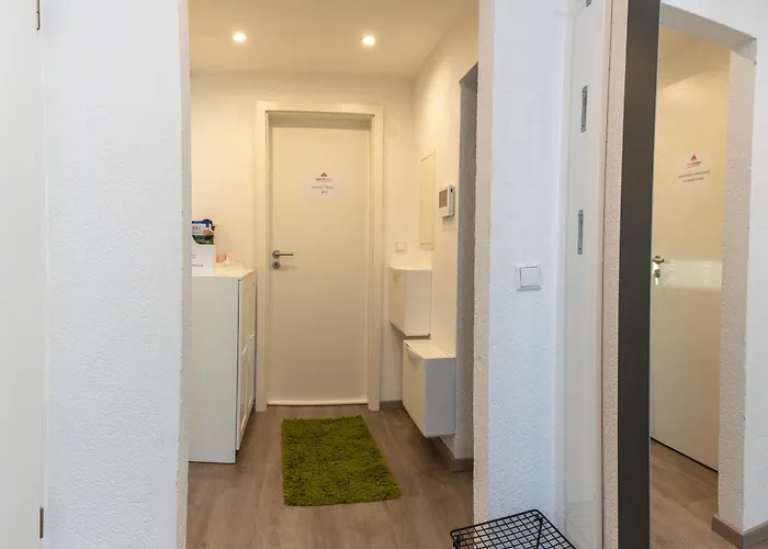 Сasa de vacaciones Modern House With Pool - 3 Bedrooms 2 Bathrooms Memmingen