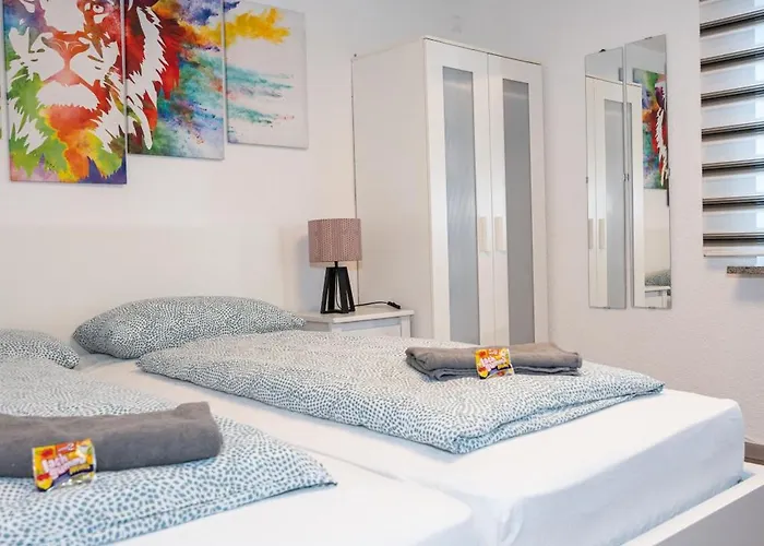 Modern House With Pool - 3 Bedrooms 2 Bathrooms