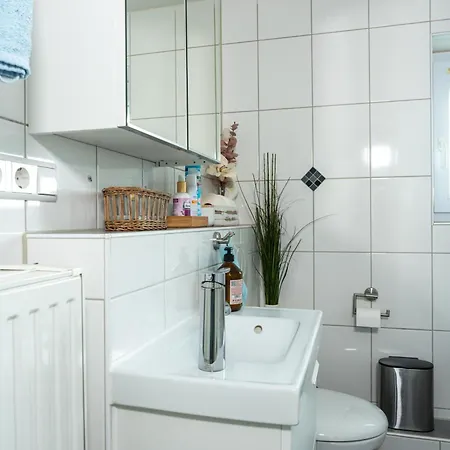 Modern House With Pool - 3 Bedrooms 2 Bathrooms Holiday home