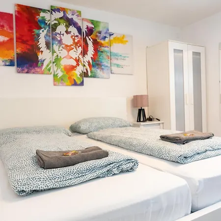 Modern House With Pool - 3 Bedrooms 2 Bathrooms Holiday home
