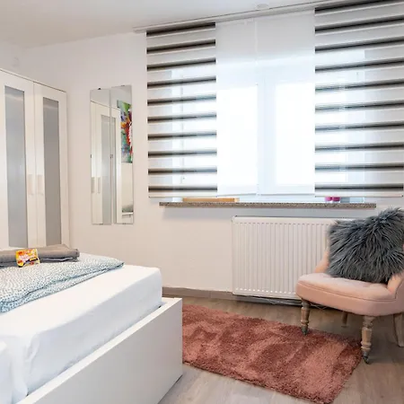 Holiday home Modern House With Pool - 3 Bedrooms 2 Bathrooms Memmingen