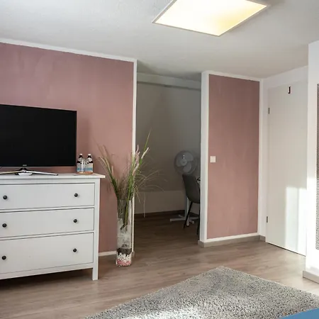 Holiday home Modern House With Pool - 3 Bedrooms 2 Bathrooms