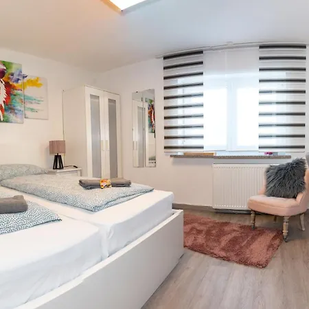 Modern House With Pool - 3 Bedrooms 2 Bathrooms *