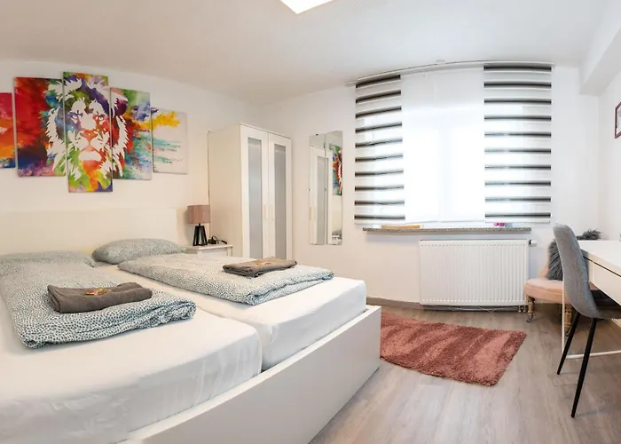 Modern House With Pool - 3 Bedrooms 2 Bathrooms 別荘 メミンゲン